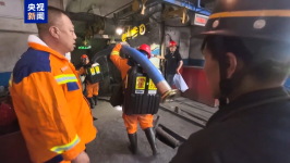 山西爆炸煤矿矿下巷道与图纸不符，工人透露内情：有巷道被私自开通，图纸上标注的巷道数量少于井下实际数量，地下结构“四通八达”