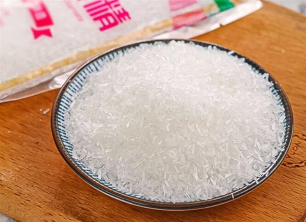 卖蒜蓉调料的炒上了算力半导体!味精大王三连跨界:年内股价大涨120%