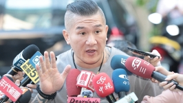 沈伯洋称不排斥赴陆交流，“馆长”扮青鸟“秒切换”猛酸1句