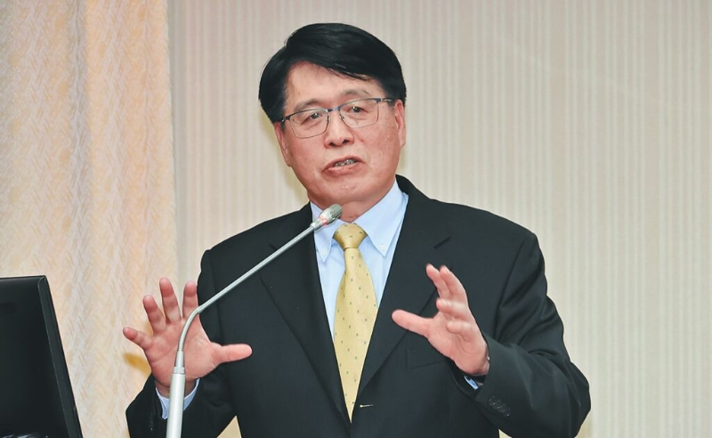 游盈隆