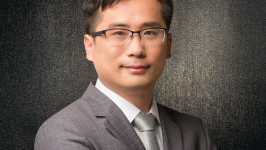 首席观澜 | 杨德龙：人形机器人是AI物理载体，掘金“卖铲子”长坡厚雪
