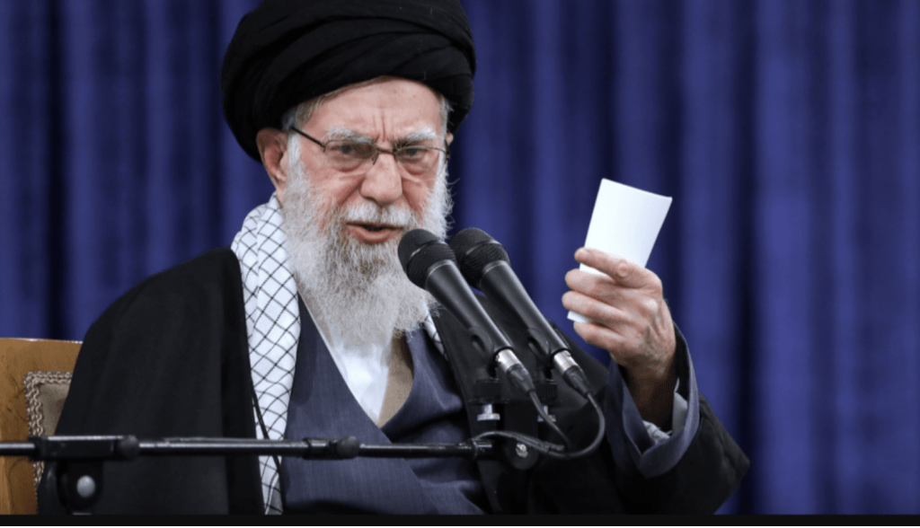 伊朗前最高领袖哈梅内伊(Khamenei)在今年2月在美以联合空袭中身亡,在7月正式下葬。 伊朗前最高领袖哈梅内伊(Khamenei)在今年2月在美以联合空袭中身亡,在7月正式下葬。