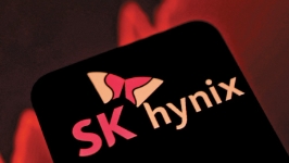 SK海力士首挂升13%，较韩股溢价逾15%，市值超越美光 CEO：存储器短缺至2030年后